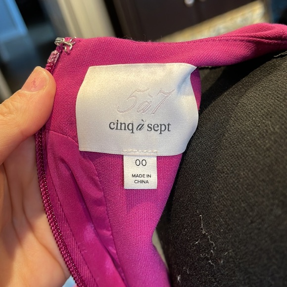 Alison Dress - Fuchsia
Alison Dress
Alison Dress

Cinq à Sept
Alison Dress - Picture 7 of 14